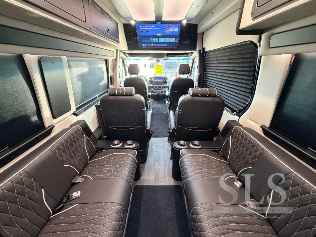 2026 Midwest Automotive Designs Luxe Cruiser D4, Photos photo 38