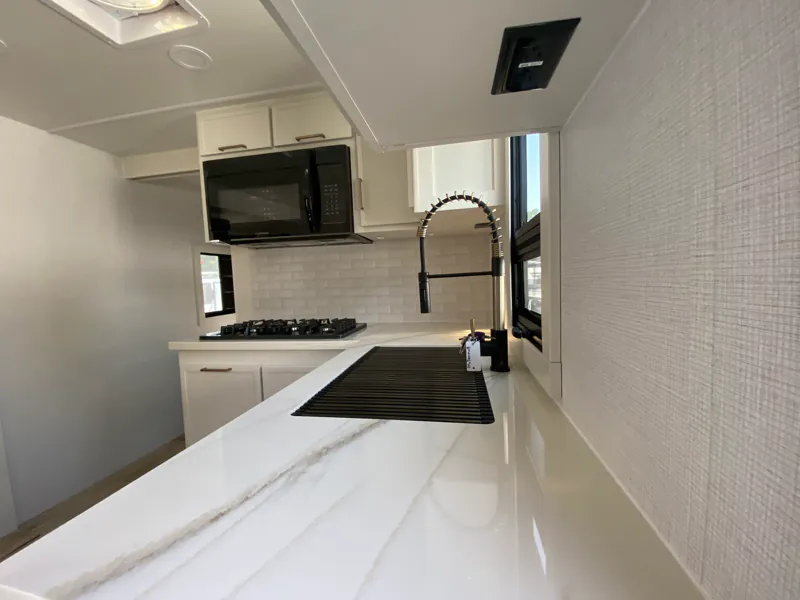2026 Brinkley Model I 265, Photos photo 10