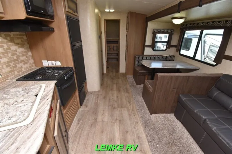 2015 Cruiser RV Radiance 28QBSS - Photo 3