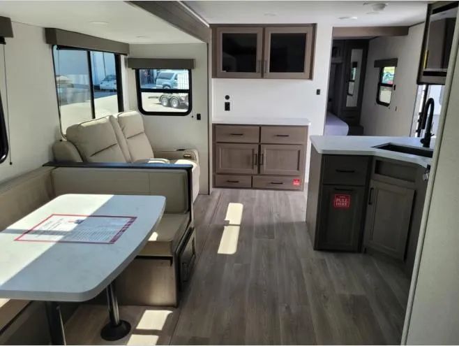 2026 Grand Design Transcend 325BHT - Photo 4