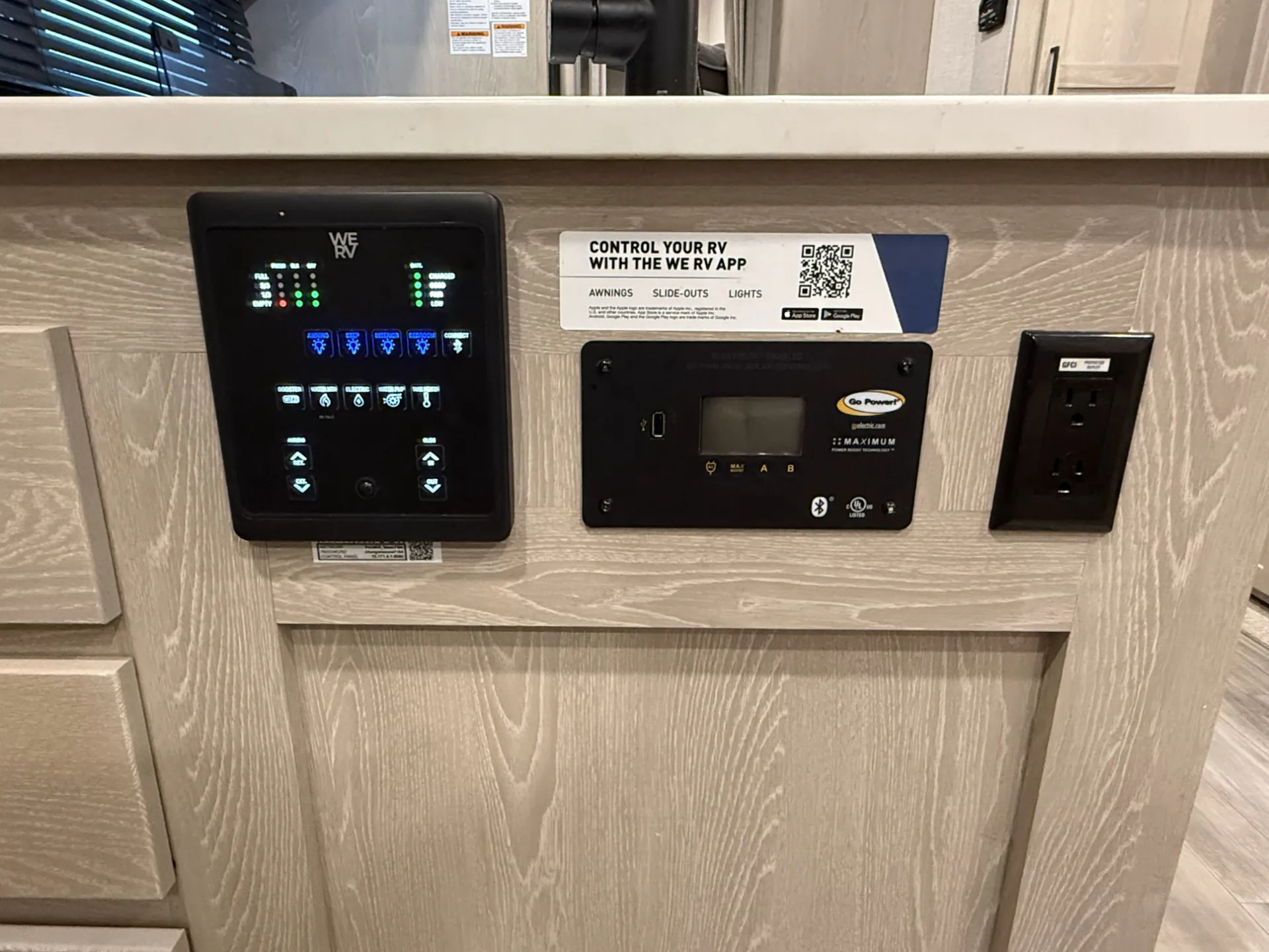 2023 Forest River Rockwood Mini Lite 2509S — Photo 7
