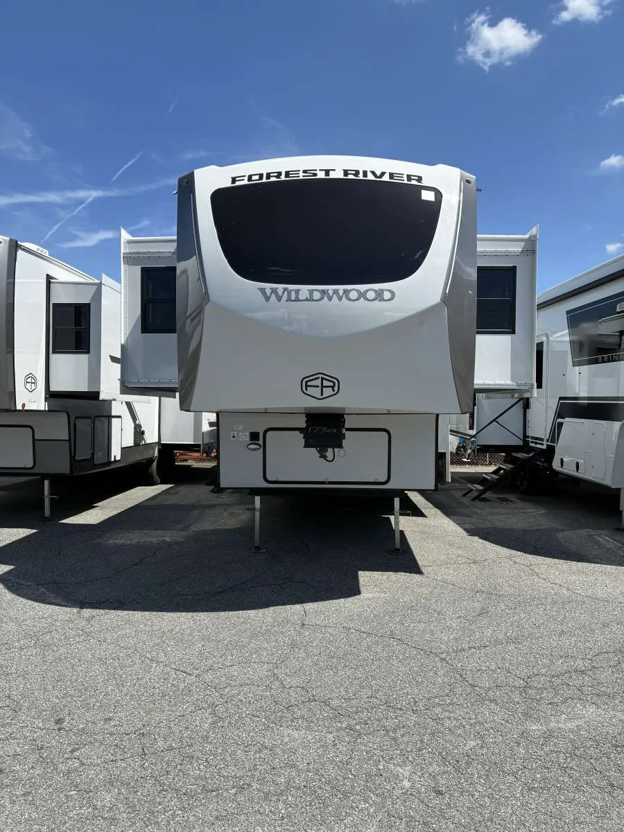 2026 Forest River Wildwood Heritage Glen Elite 36FL - Photo 2
