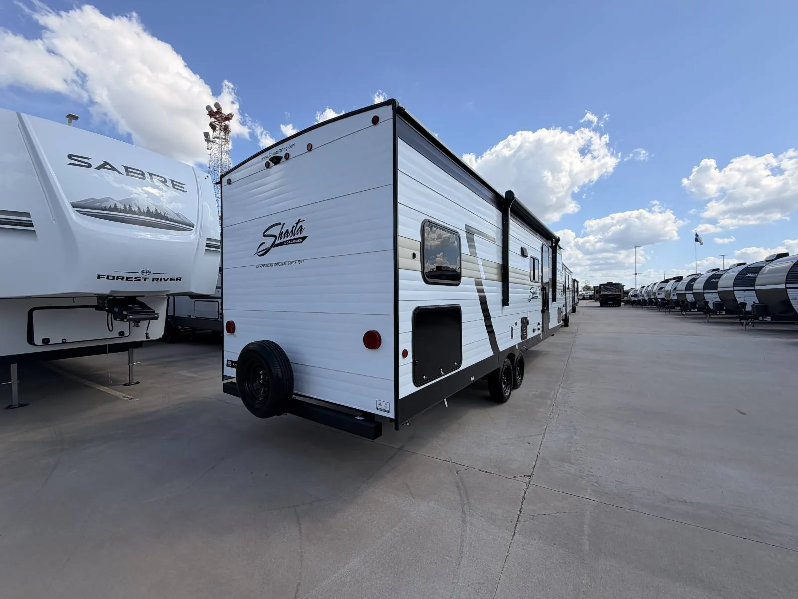 2027 Coachmen Shasta I-5 527BHS - Photo 4