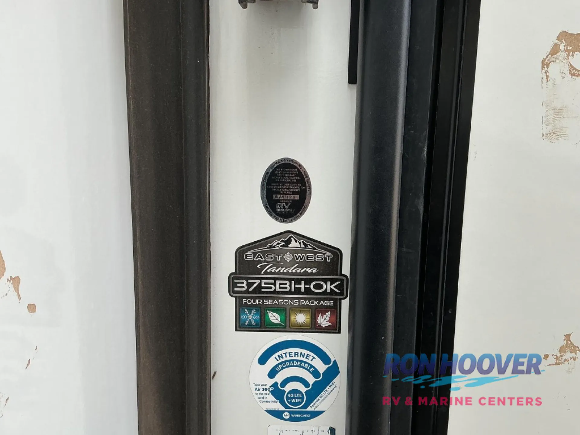 2024 East to West Tandara 375BH-OK - Photo 4