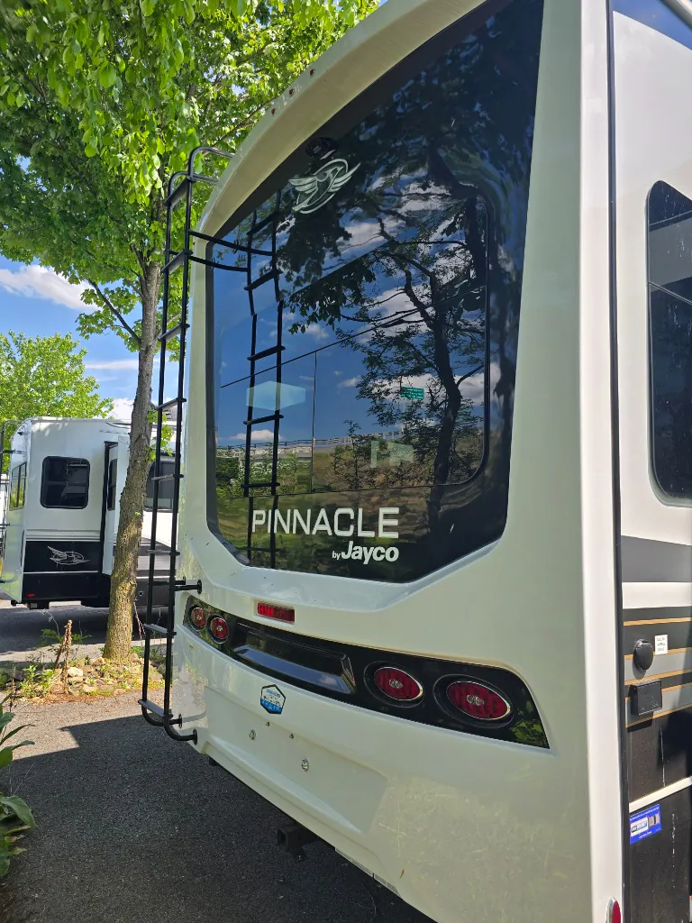 2026 Jayco Pinnacle 36FBTS, Photos photo 12