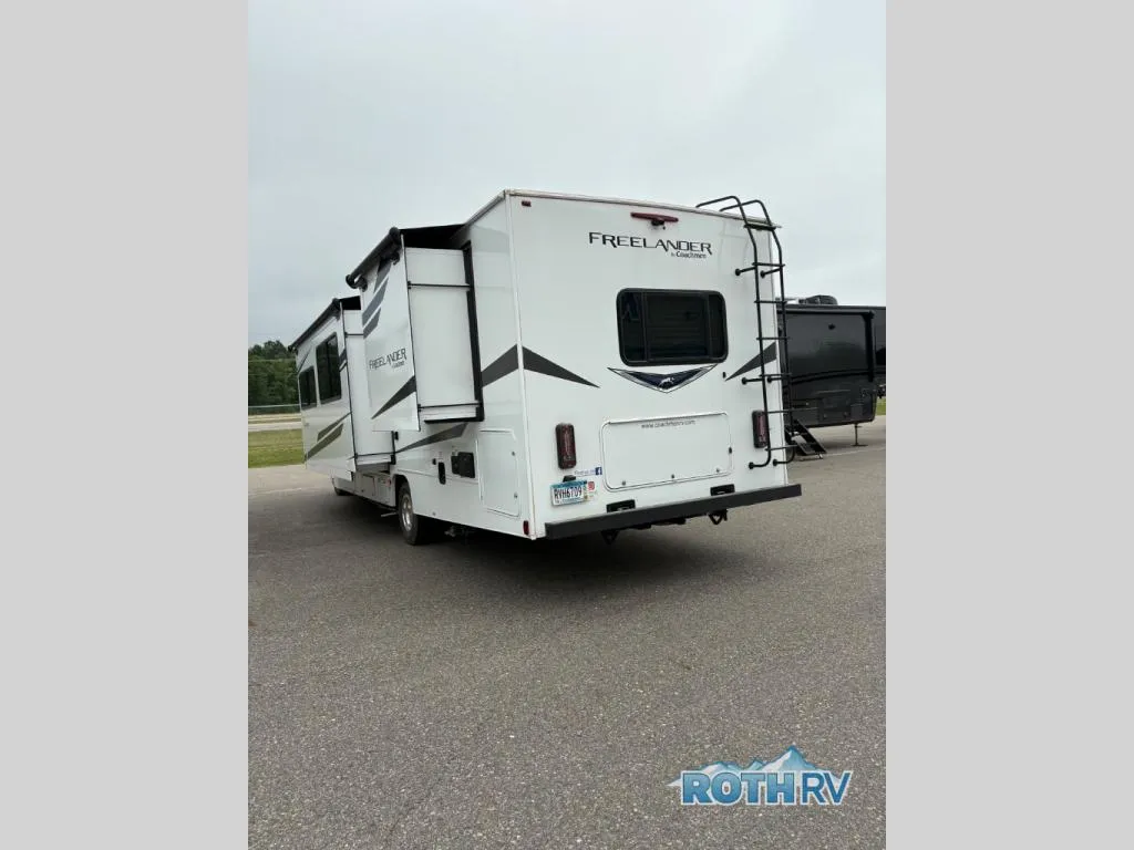 2023 Coachmen Freelander 31MB - Photo 4