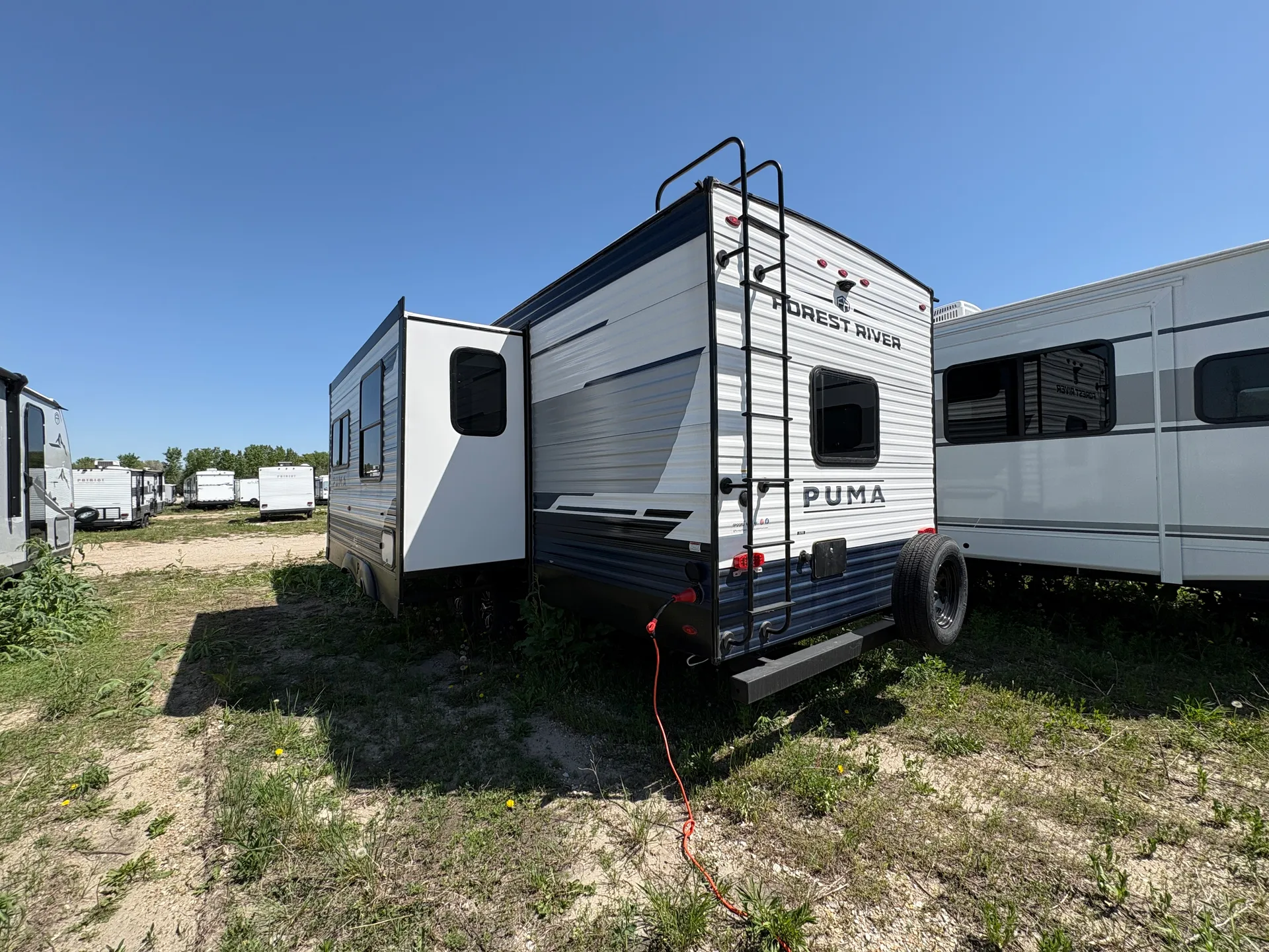 2025 Palomino Puma 28BHFQ - Photo 3