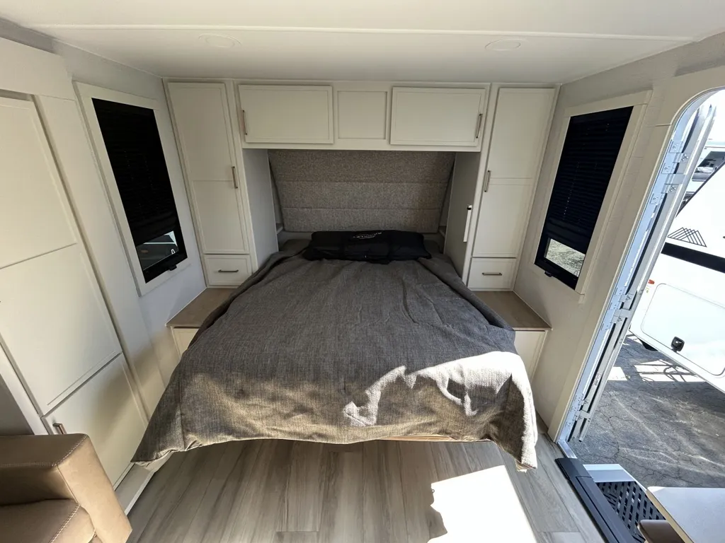 2026 Brinkley MODEL I 20X, Photos photo 15