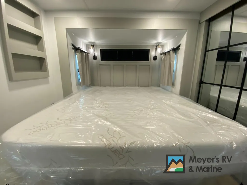 2026 Brinkley Model G 3950, Photos photo 35