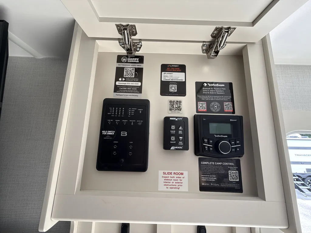 2026 Brinkley Model I 294, Photos photo 11