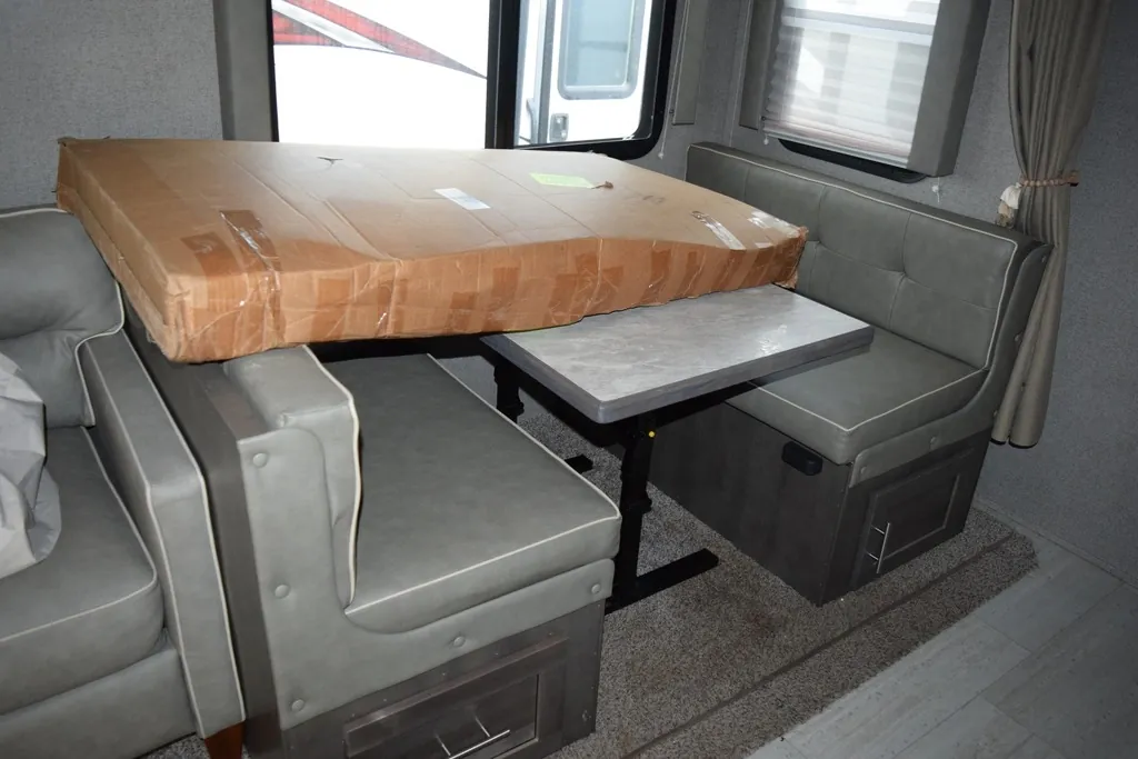 2020 Forest River Rockwood Ultra Lite 2614BS, Photos photo 17