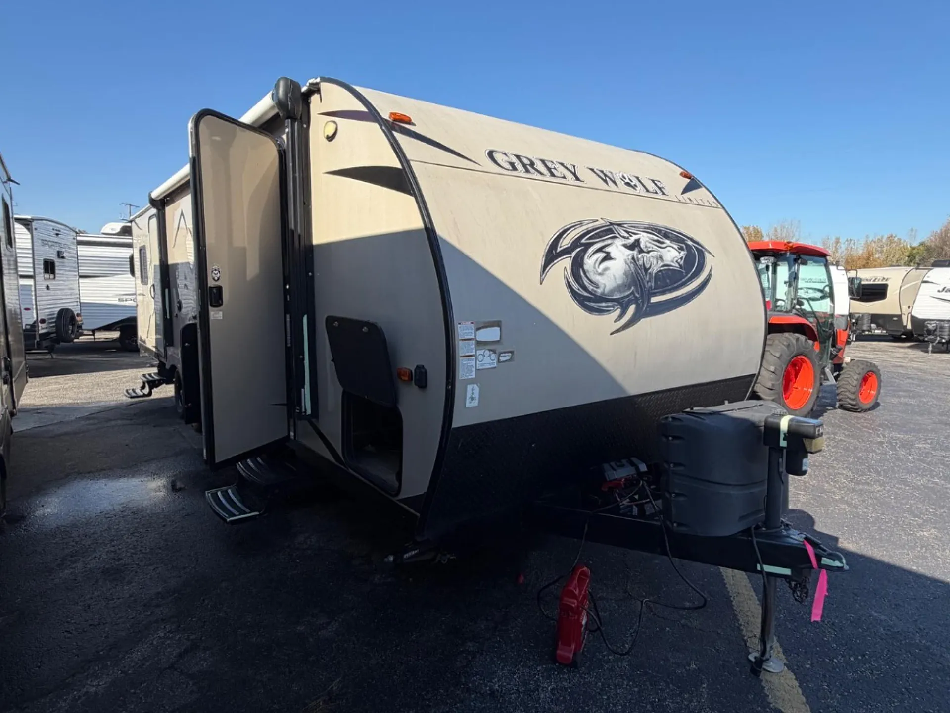 2017 Forest River Cherokee Grey Wolf 27RR - Photo 2