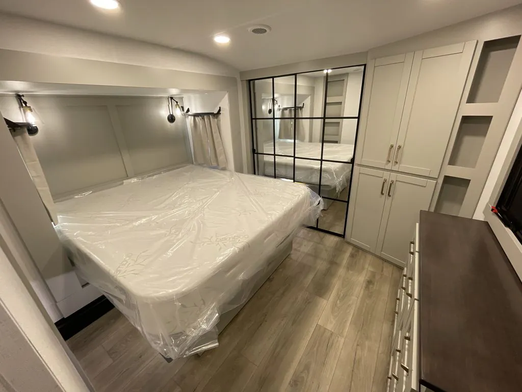 2026 Brinkley Model Z 3515, Photos photo 29