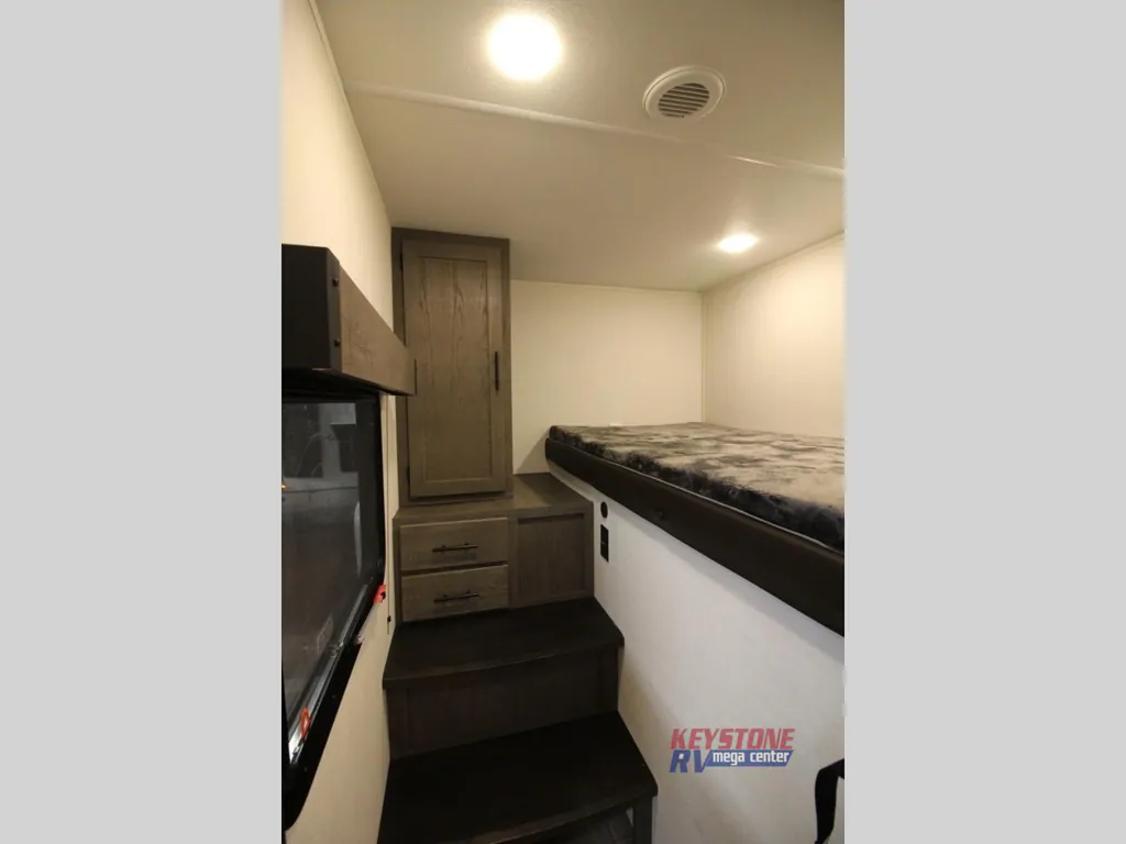 2026 Forest River Cherokee Alpha Wolf 29DCB, Photos photo 13