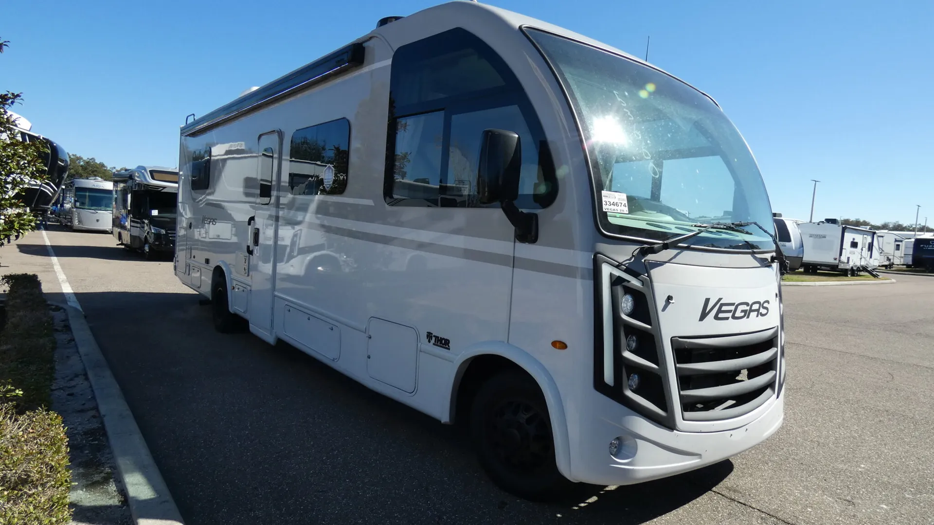2026 Thor Motor Coach Vegas 281 - Photo 2