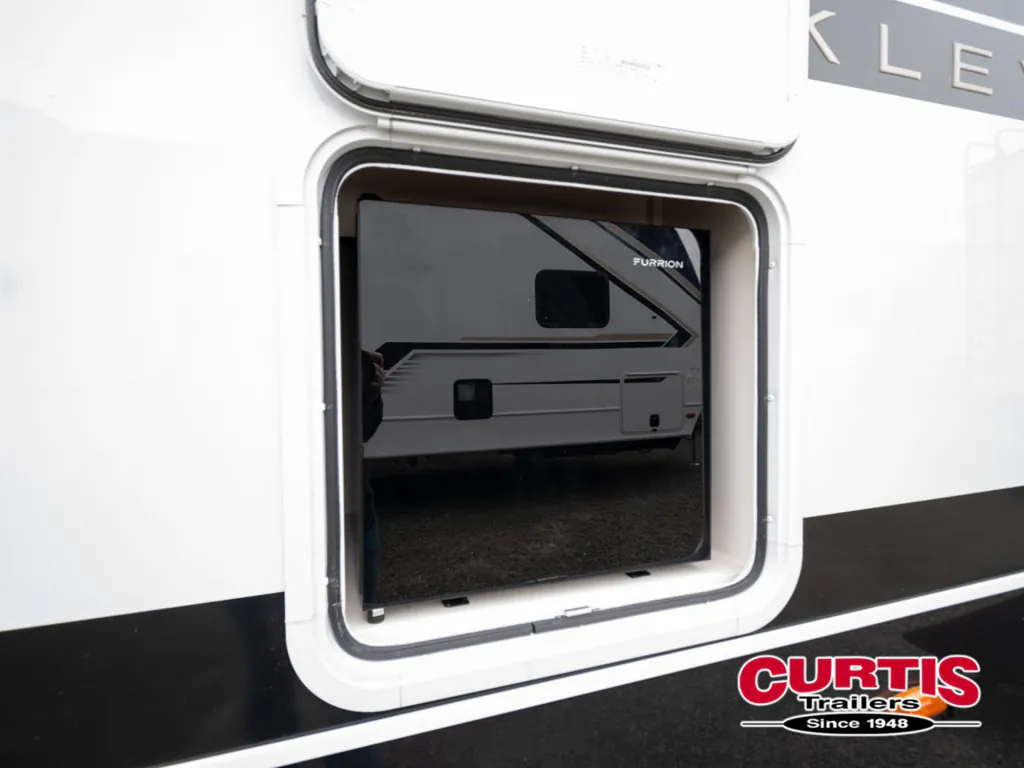 2027 Brinkley Model I 290, Photos photo 7