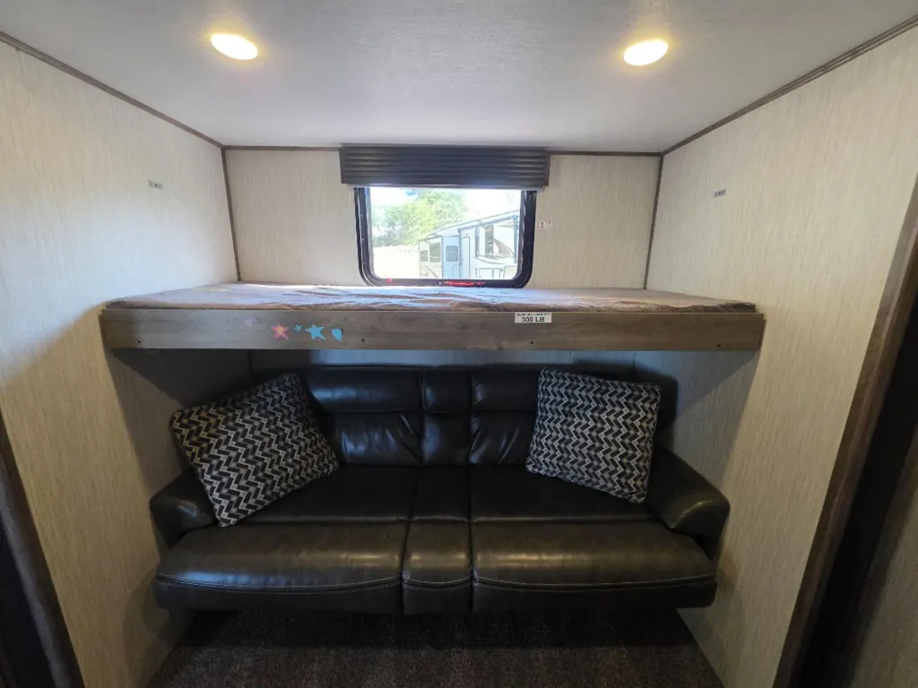 2020 Forest River Sabre 36BHQ, Photos photo 33