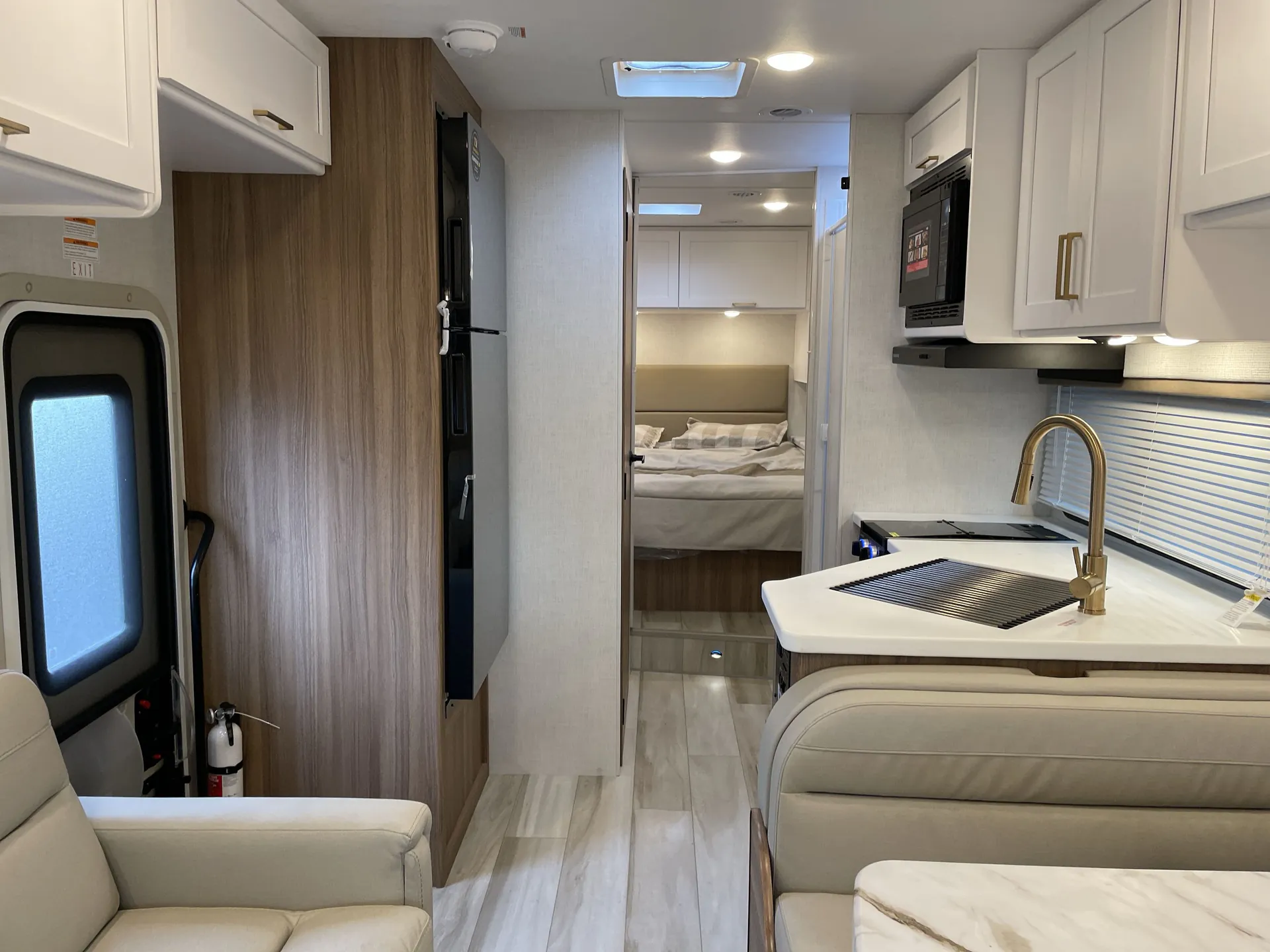 2026 Thor Motor Coach Freedom Eddie Bauer 28ED - Photo 4