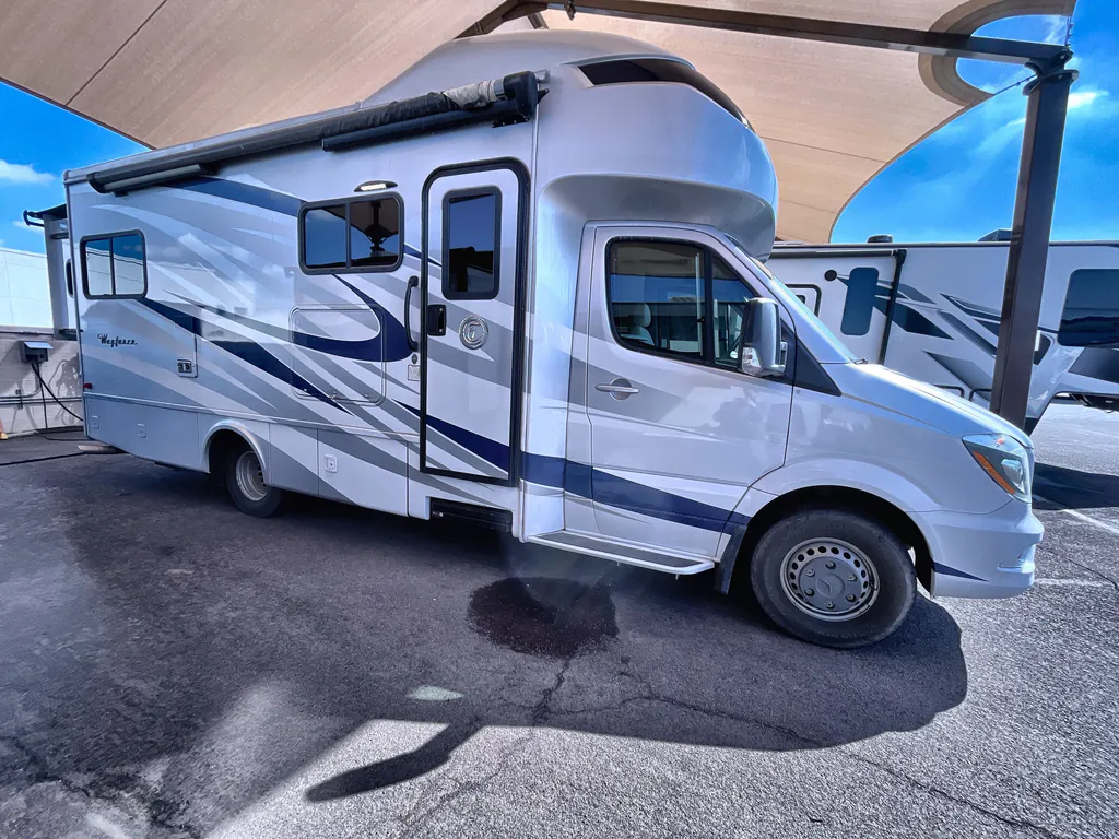 2017 Tiffin Wayfarer 24 QW, Photos photo 5