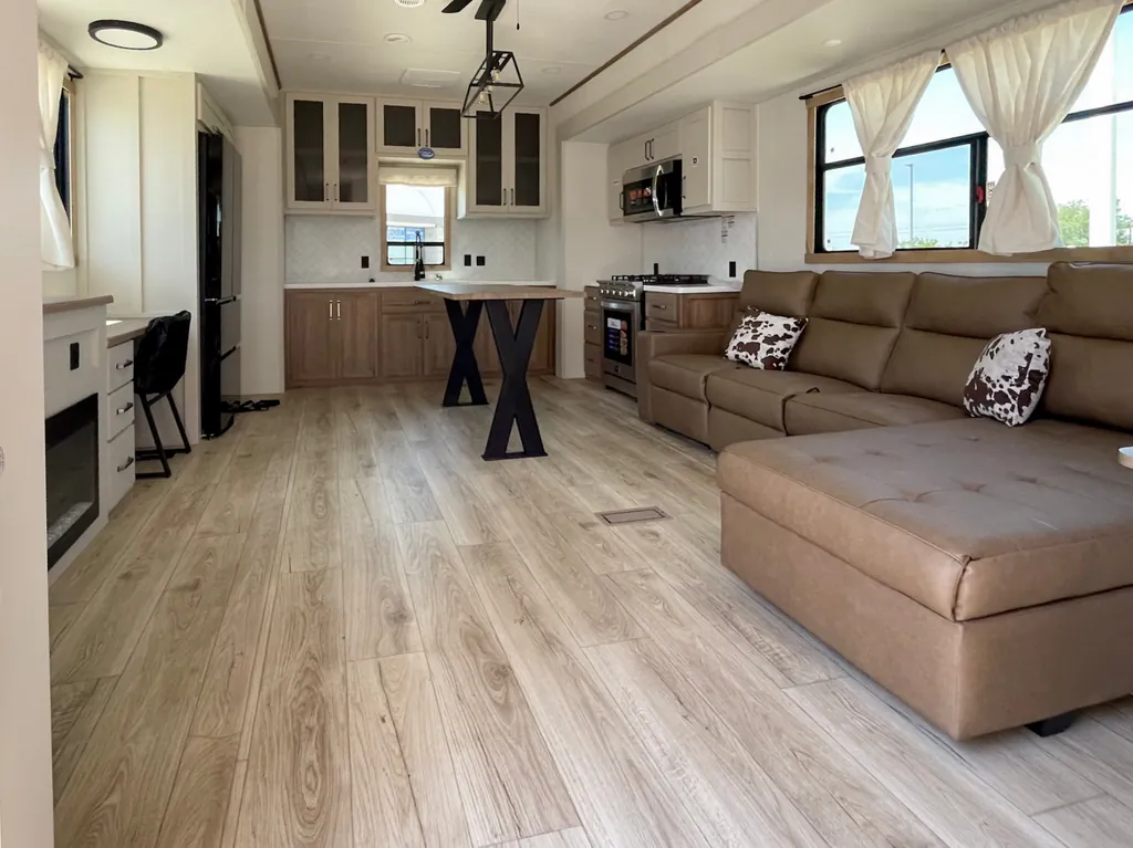 2027 Forest River Mesquite 3850HBRK, Photos photo 2
