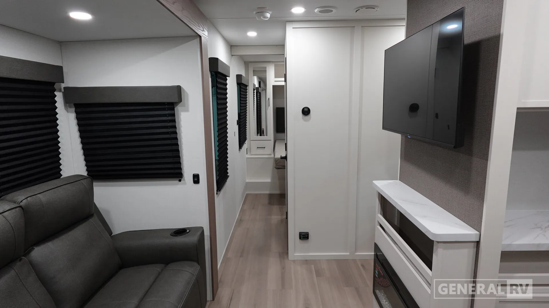 2027 Grand Design Momentum MAV 30MAV - Photo 4