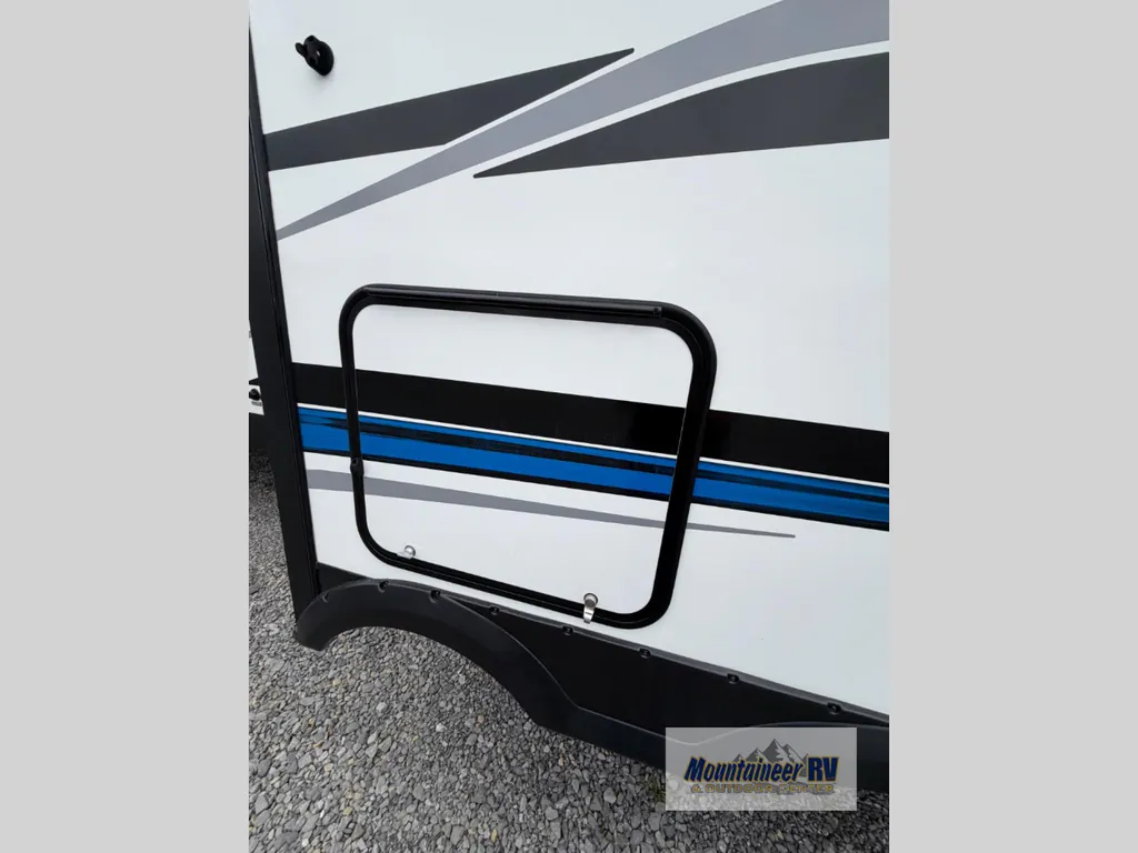 2024 Coachmen Freedom Express Ultra Lite 274RKS, Photos photo 10