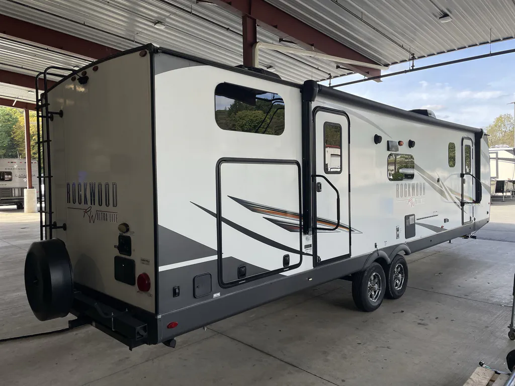2022 Forest River Rockwood Ultra Lite 2911BS, Photos photo 5