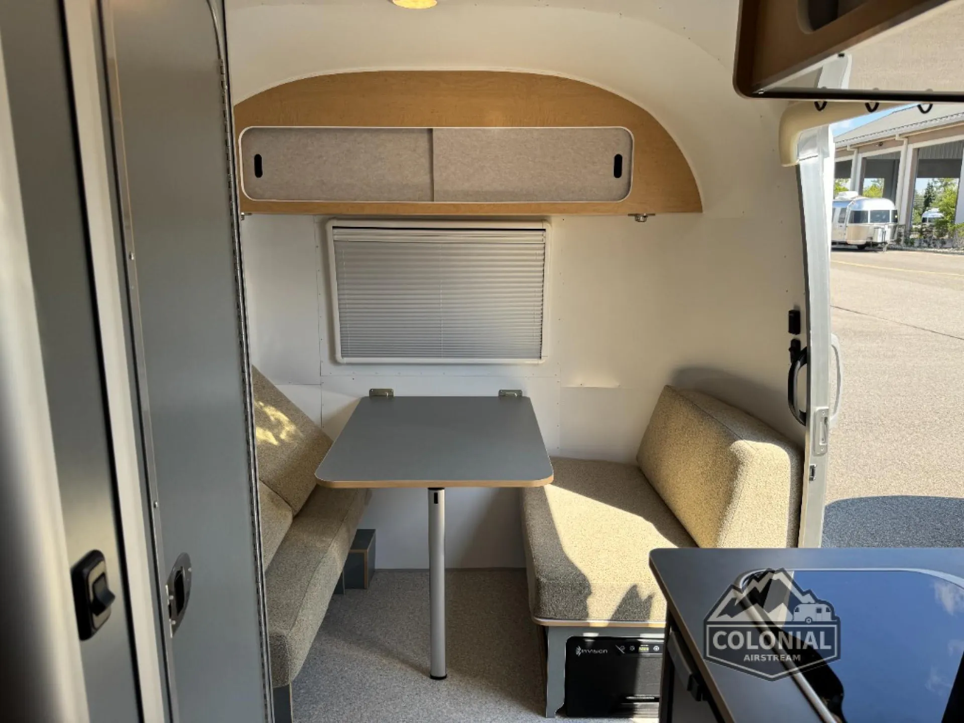2027 Airstream World Traveler 17RB - Photo 3