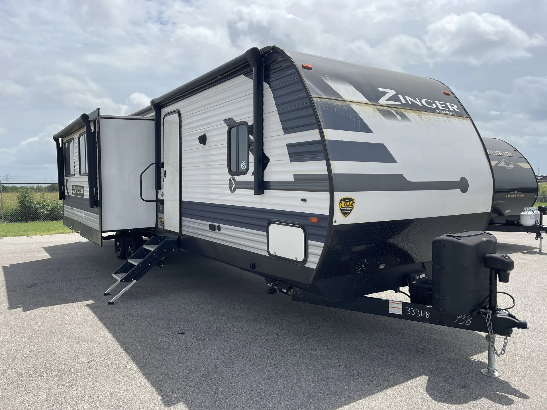 2022 CrossRoads Zinger 333DB for sale - $30,749