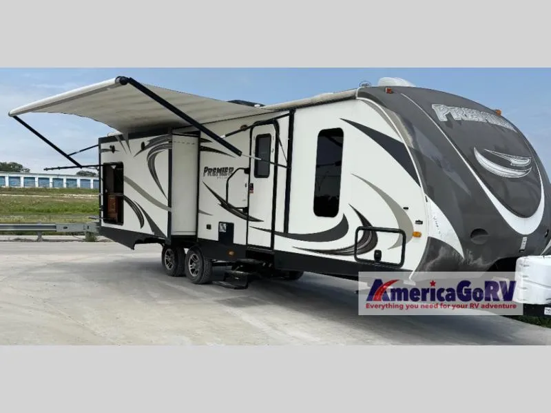 2014 Keystone Premier Ultra Lite 30RIPR - Photo 2
