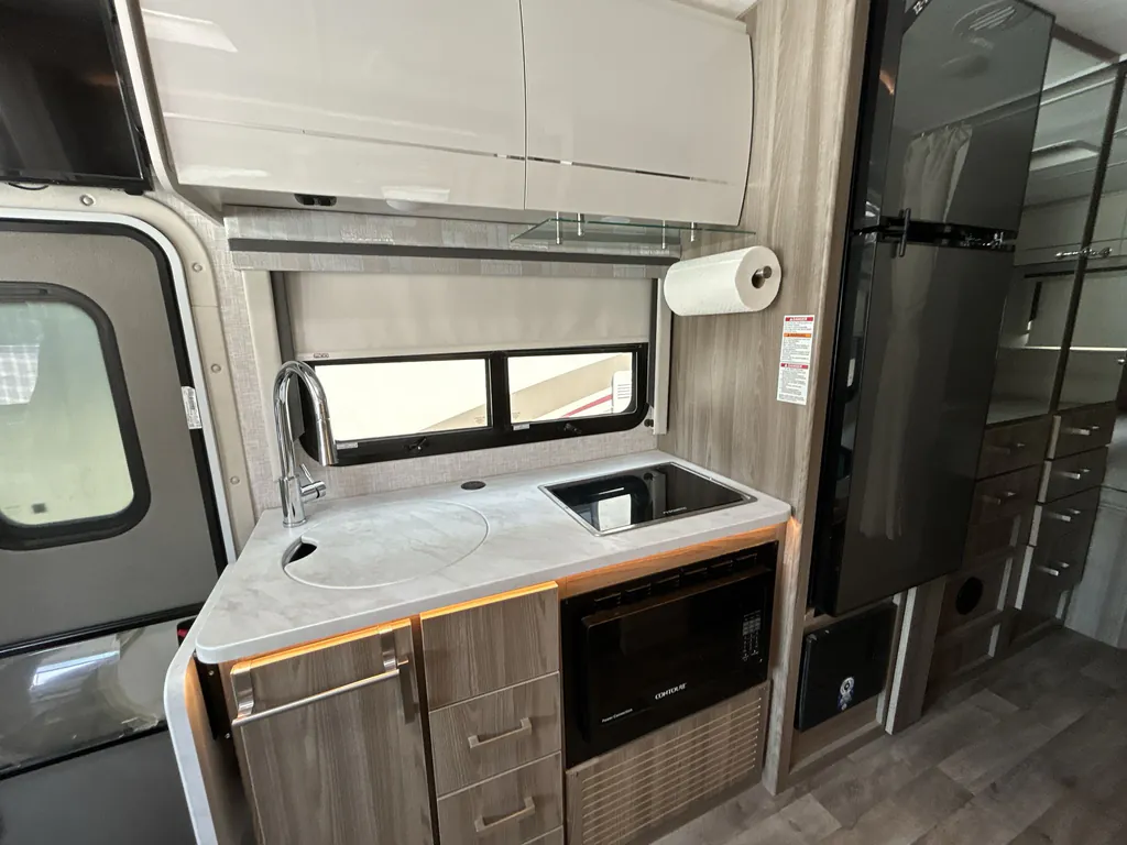 2025 Thor Motor Coach Axis 26.2, Photos photo 18