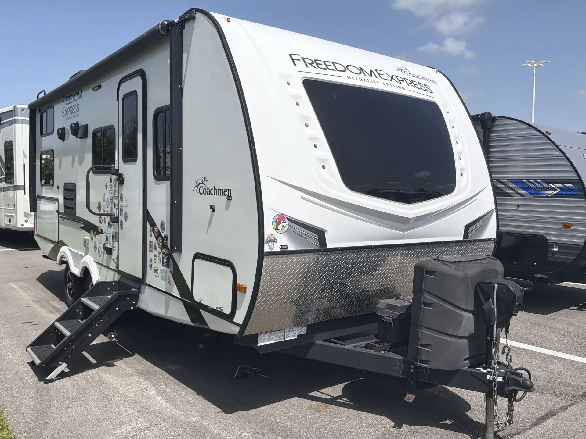 2021 Coachmen Freedom Express Ultra Lite 238BHS - Photo 2