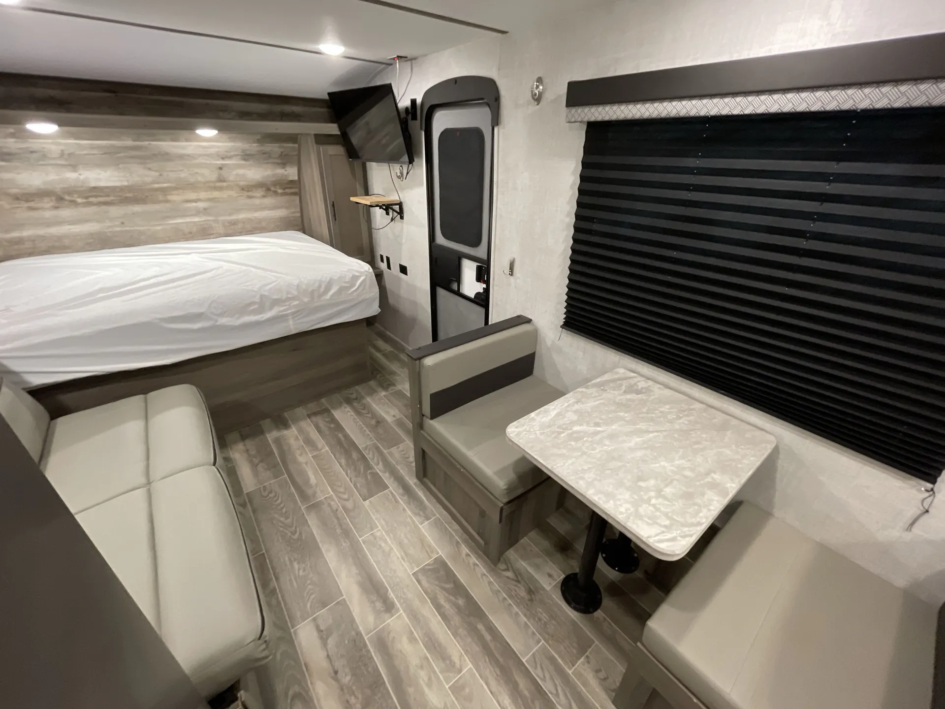 2022 Gulf Stream Ameri-Lite 199RK — living area main
