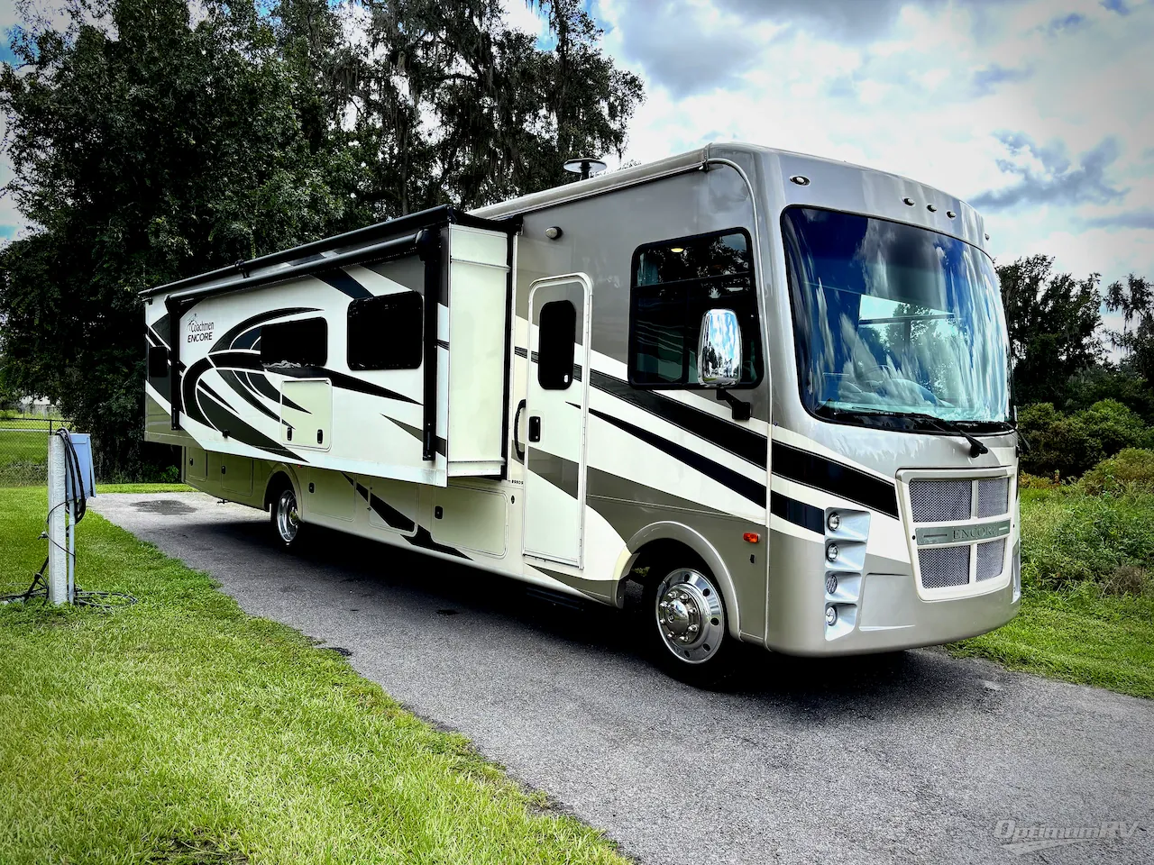 2023 Coachmen Encore 355DS - Photo 2