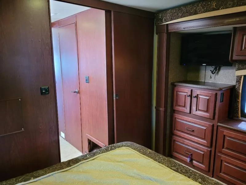 2013 Forest River Berkshire 390 FL, Photos photo 22