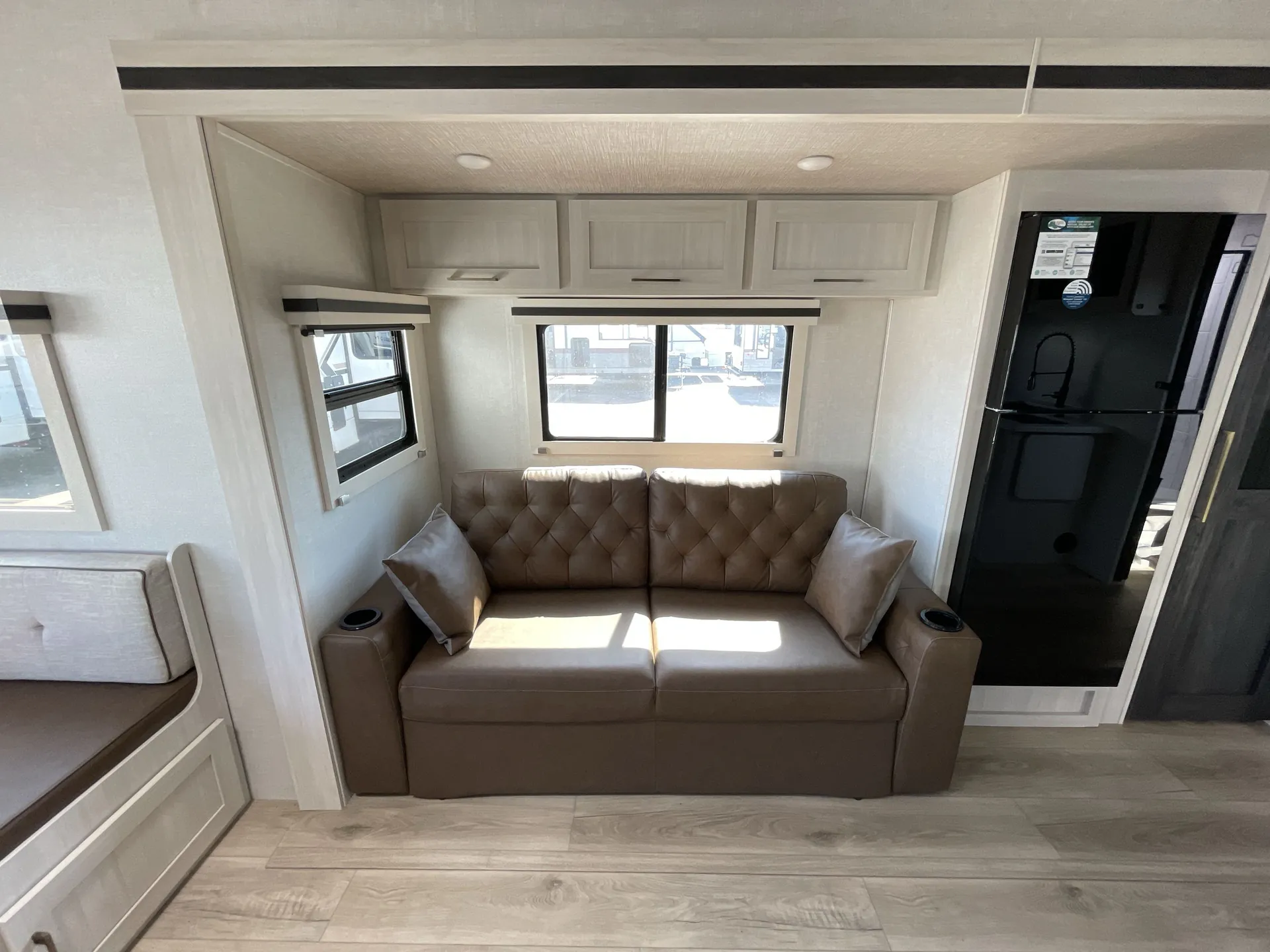 2025 Forest River Grand Surveyor 253RLS — couch