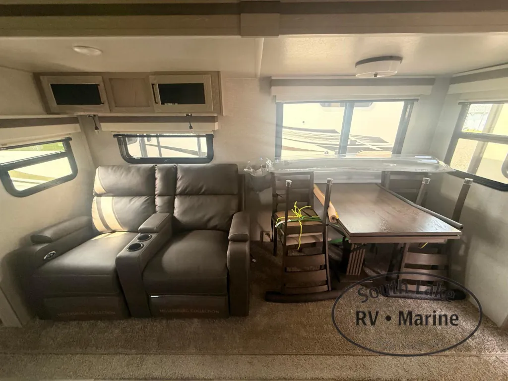 2022 Forest River Rockwood Ultra Lite 2614BS, Photos photo 9
