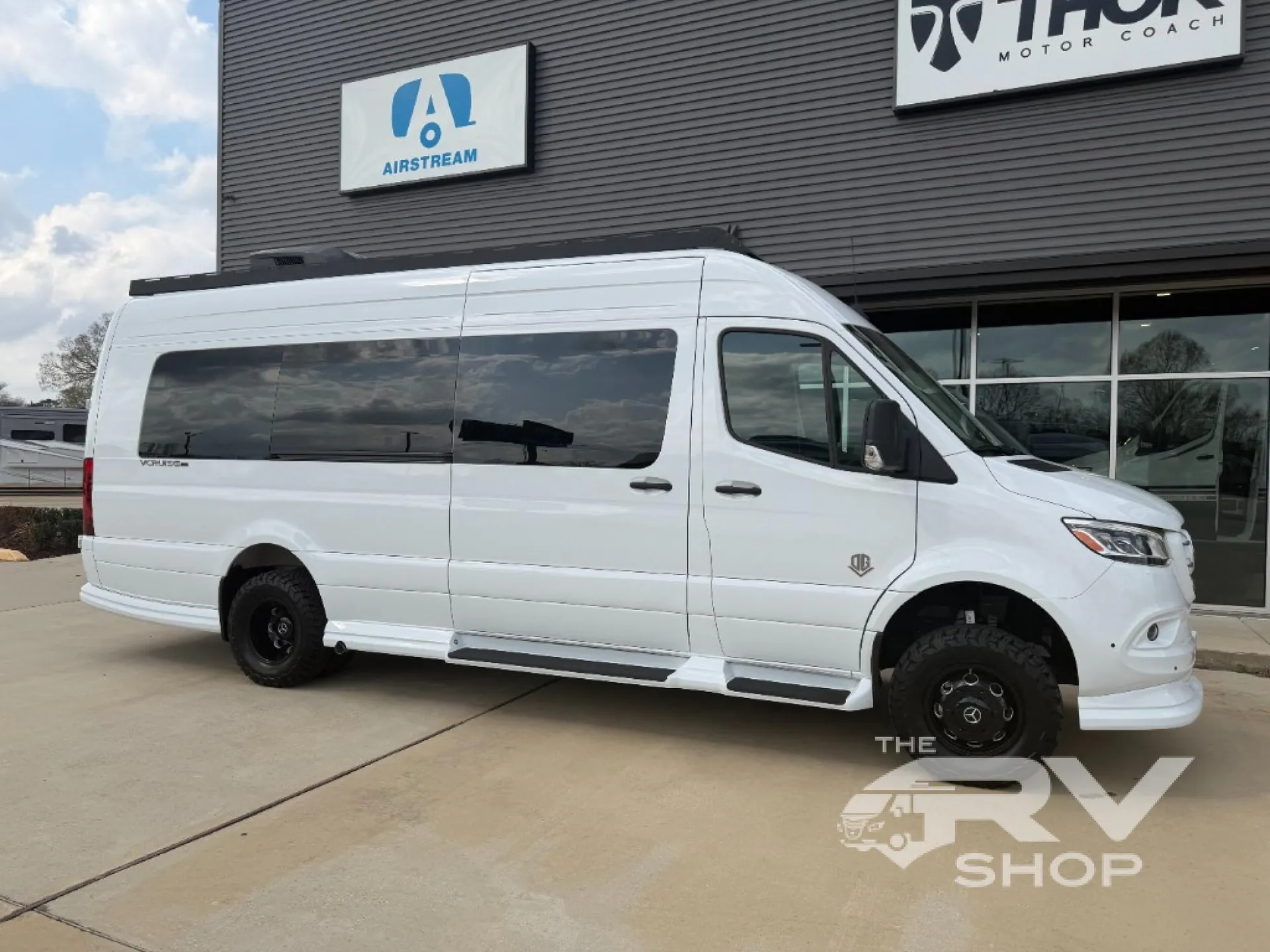 2026 OGV Luxury Coach V-Cruise 10OBWA - Photo 2