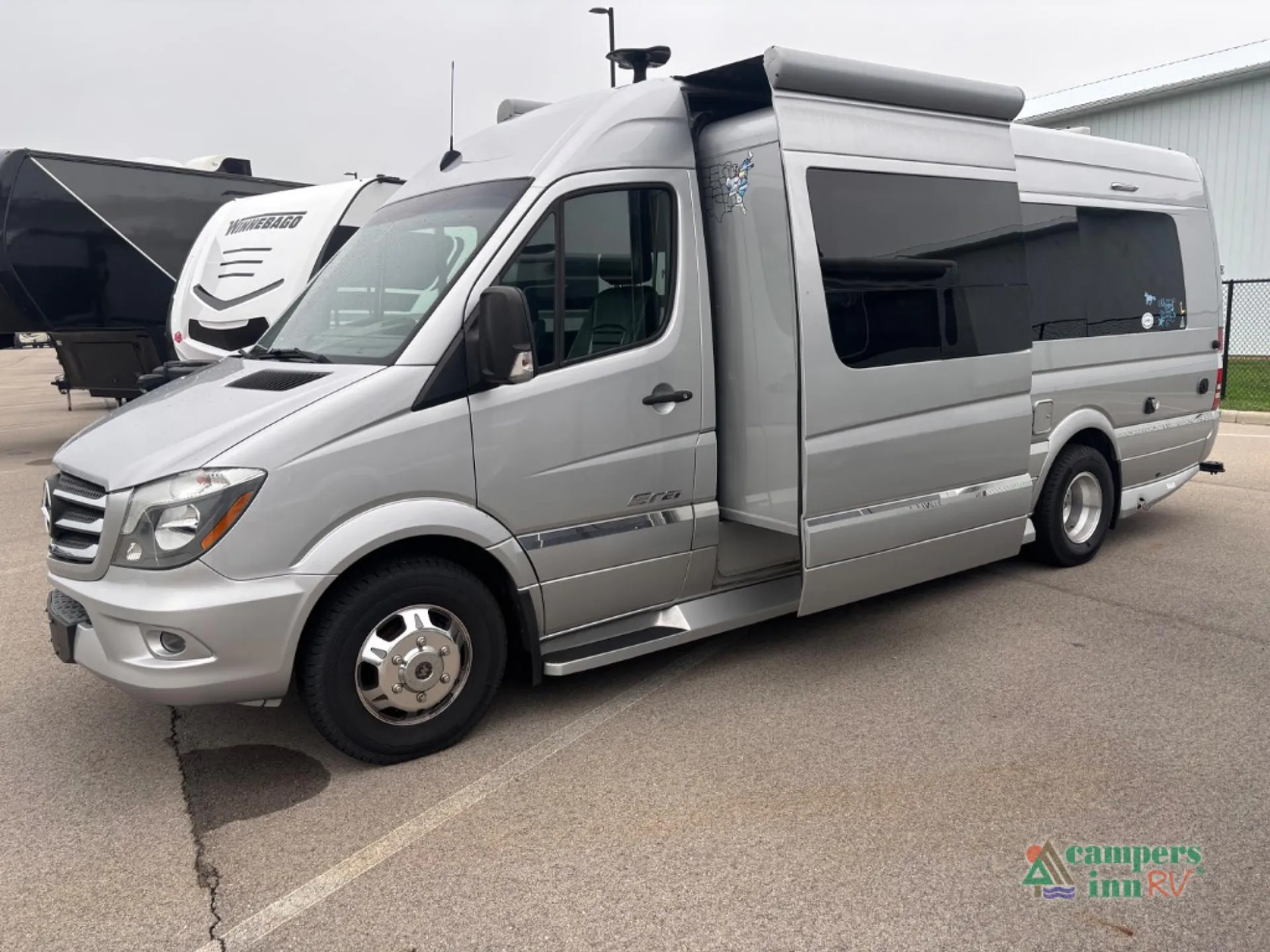 2018 Winnebago Era 70M - Photo 4
