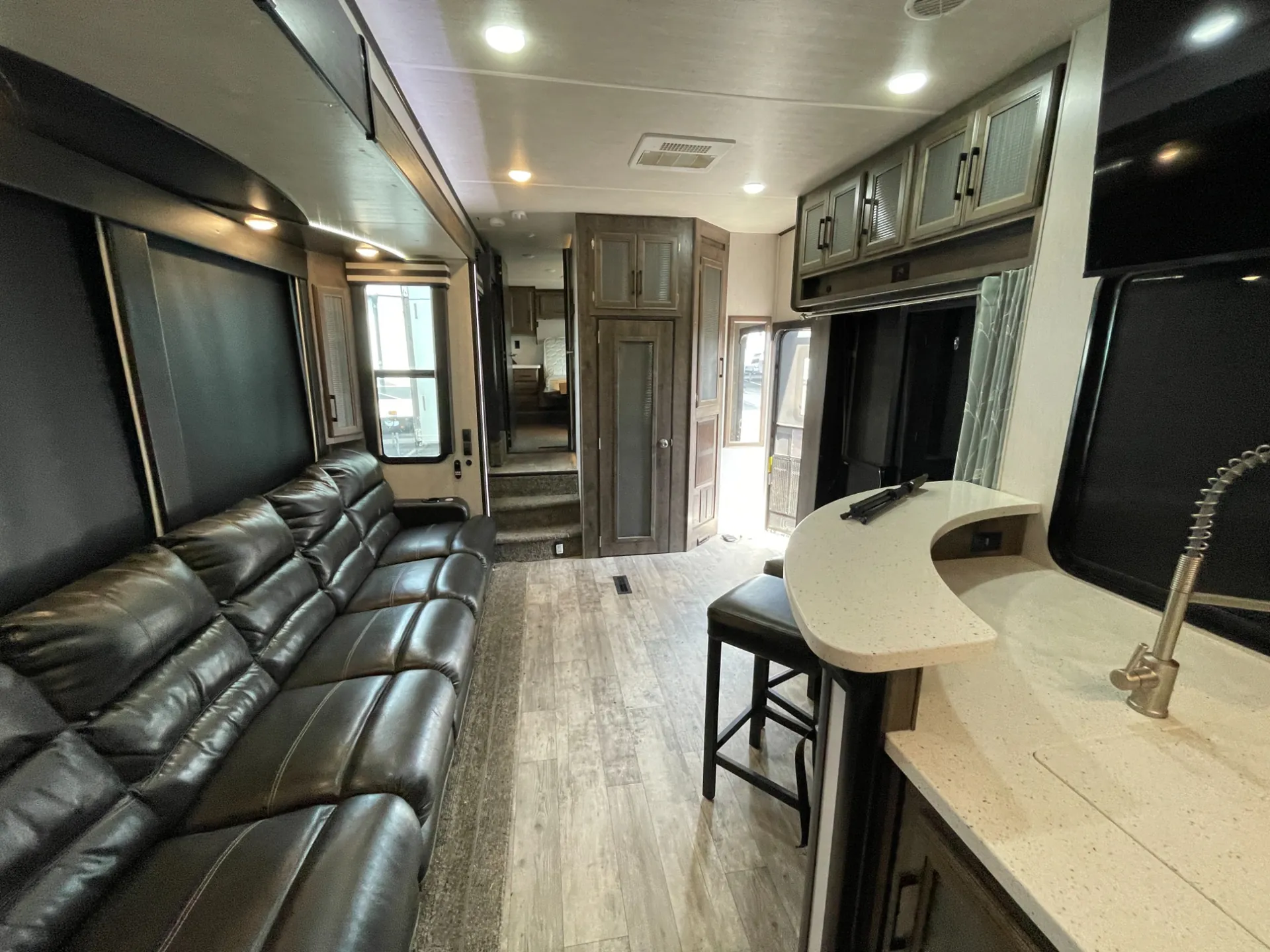 2019 Heartland Cyclone 4270 - Photo 3