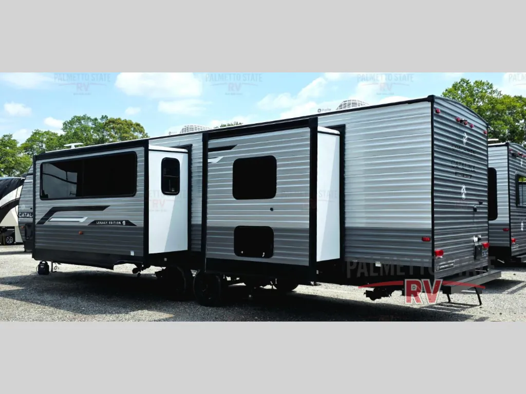 2027 Coachmen Catalina Legacy Edition 333DBDSCK, Photos photo 7