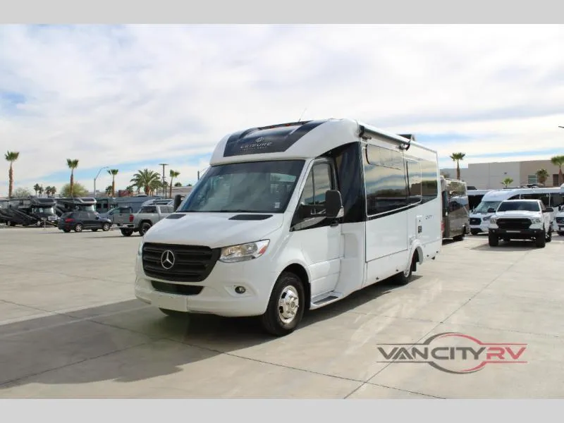 2022 Leisure Travel Unity U24MB - Photo 2