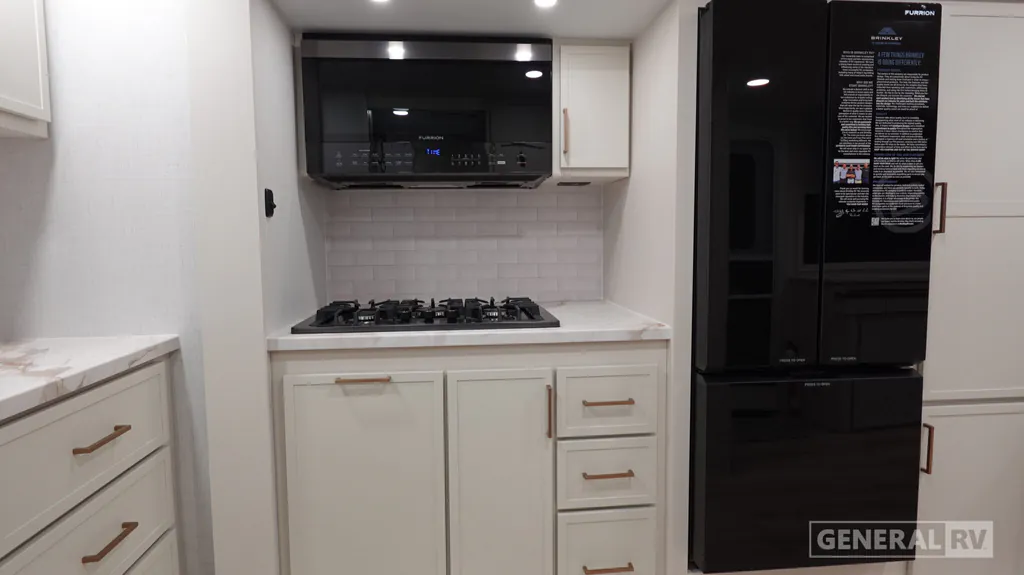 2026 Brinkley Model Ix 23X, Photos photo 6