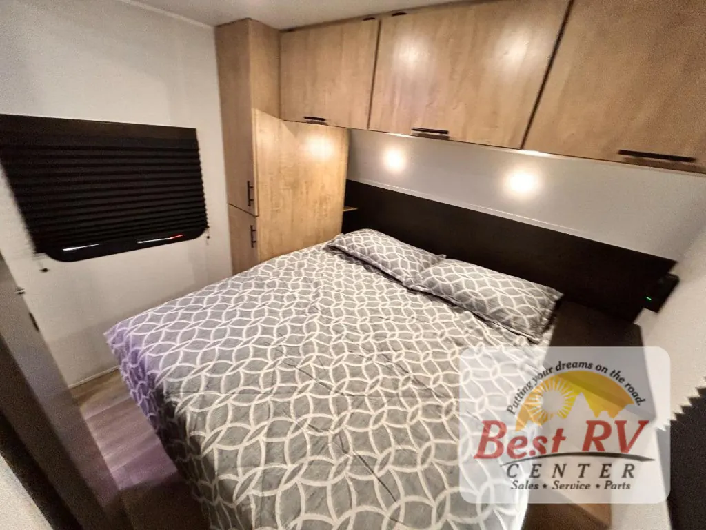 2027 Forest River Cherokee Grey Wolf 26KF, Photos photo 15