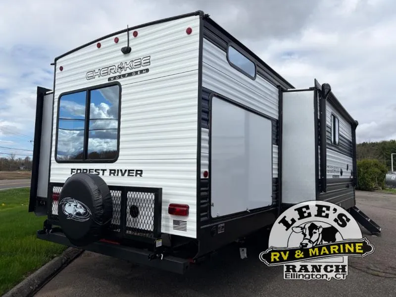 2026 Forest River Cherokee Wolf Den 304SR - Photo 3