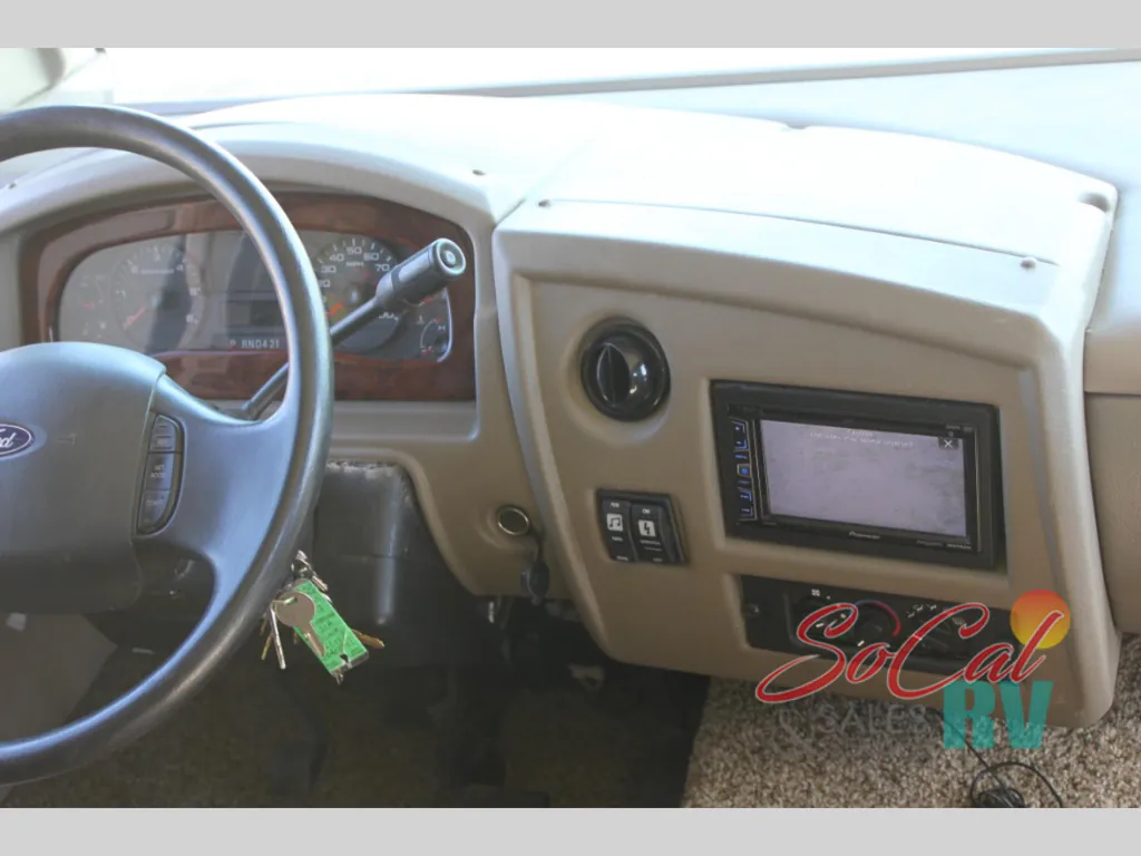 2018 Fleetwood Flair 31A, Photos photo 11
