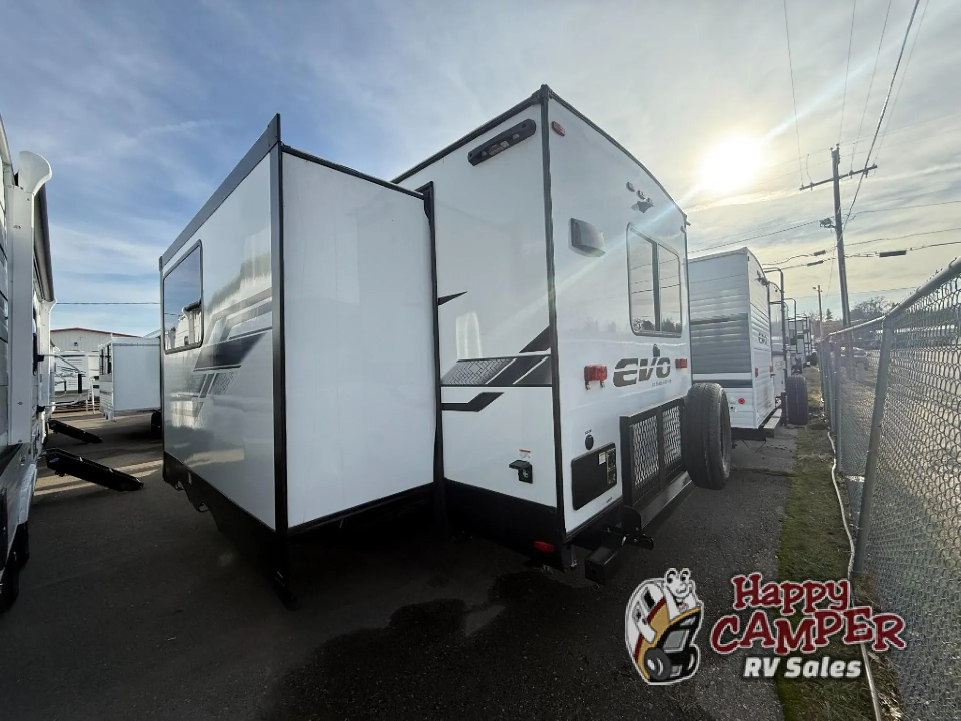 2025 Forest River EVO 2290ER - Photo 4