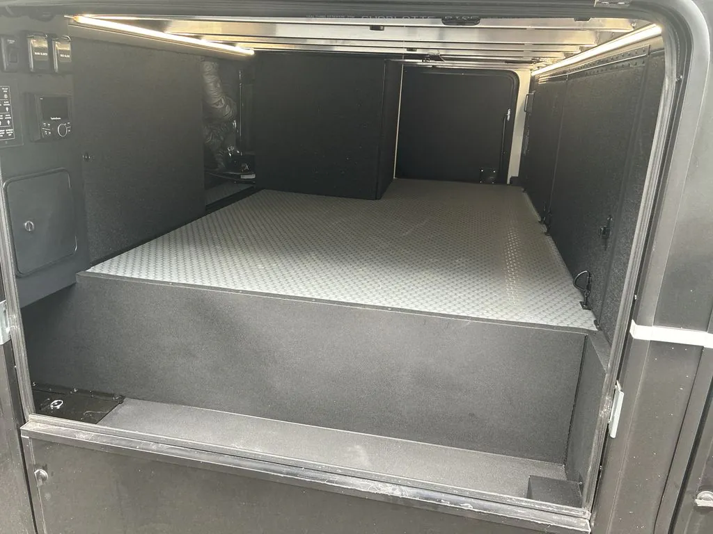 2026 Brinkley Model G 3950, Photos photo 25