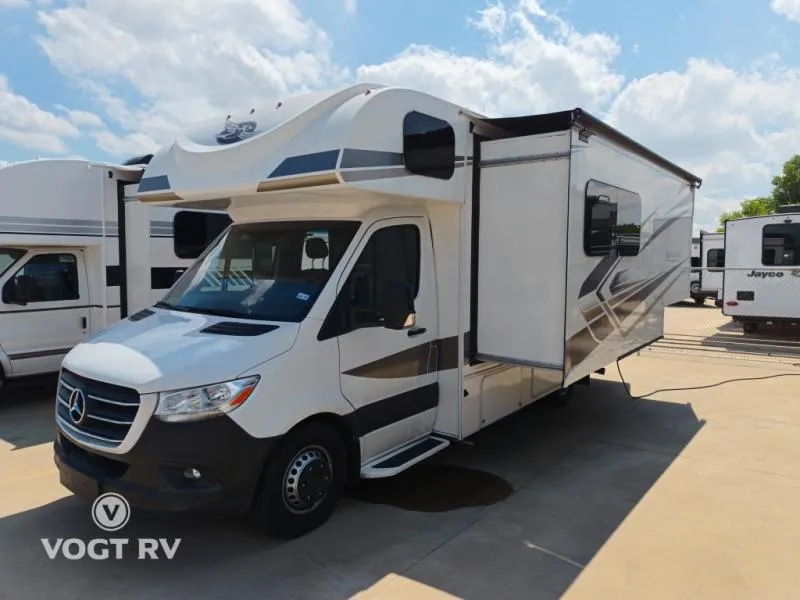 2024 Jayco Melbourne 24L - Photo 4