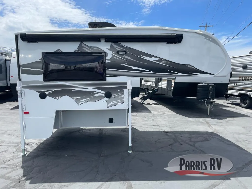 2026 Lance Lance Truck Campers New    650 - Photo 2